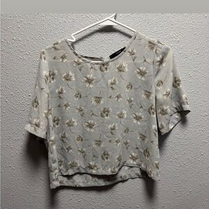 Forever 21 Floral Cream Crop Top